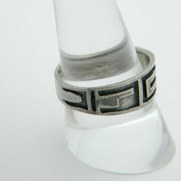 Sterling Silver .925 Southwestern Design Band Ring - Picture 2 of 5